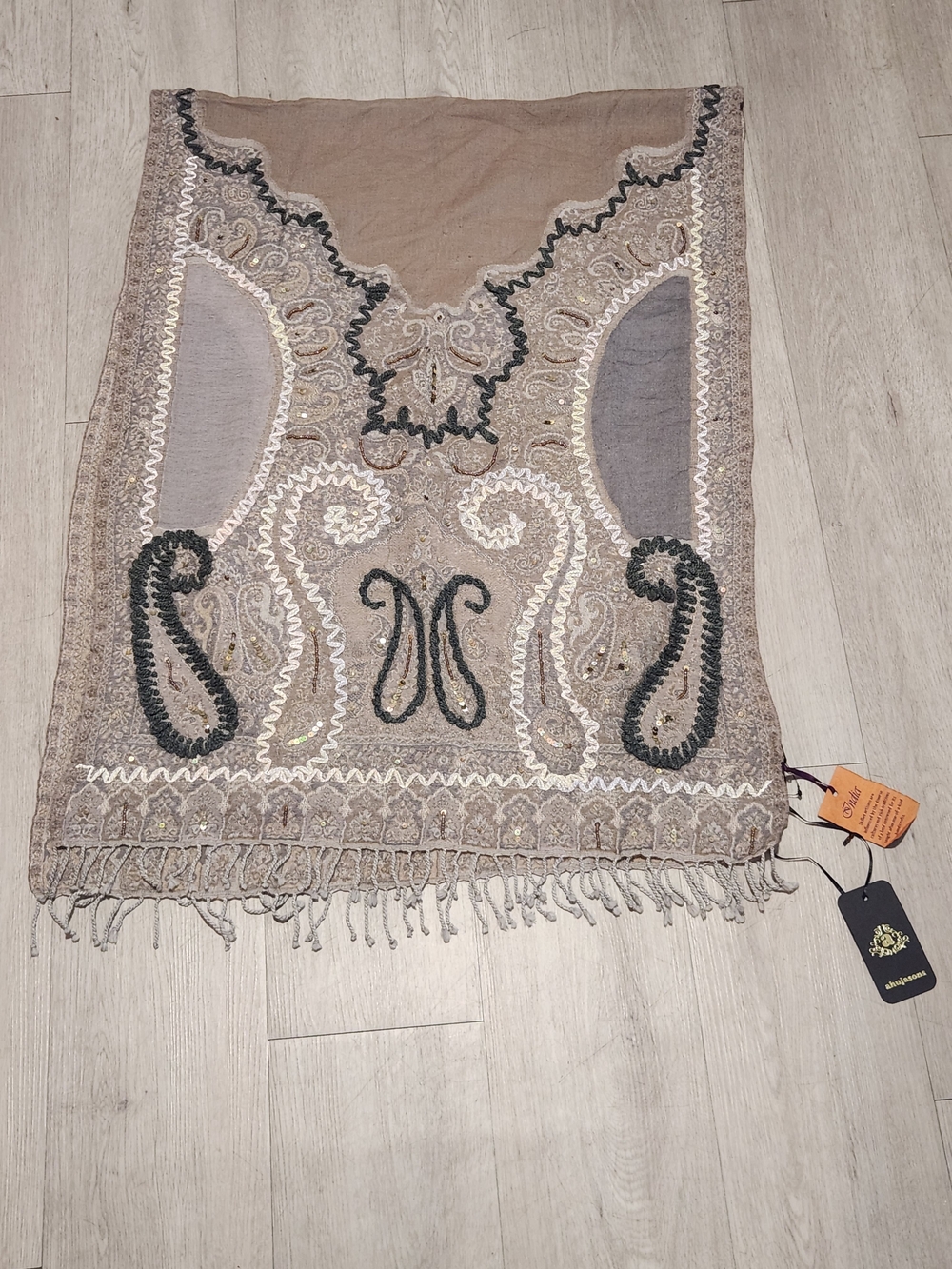 NWT Ahujasons 100% Merino Wool Embroidered Beaded Shawl